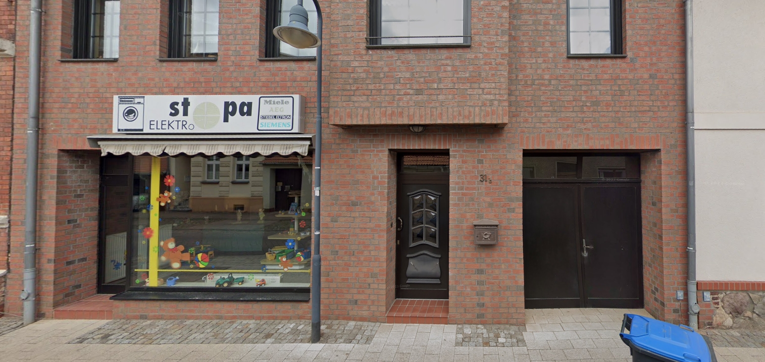 1992_Neubau_Wohn-_und_Geschaeftshaus_Stopa_05